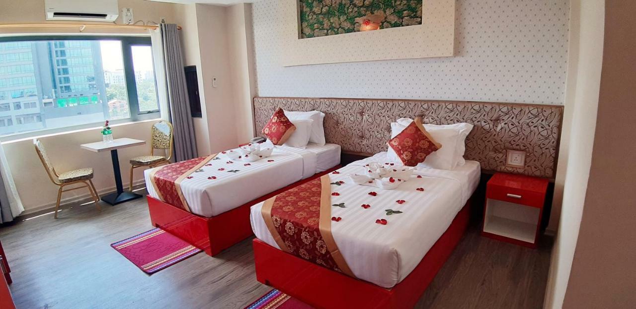 H Plus Hotel Yangon Exterior foto