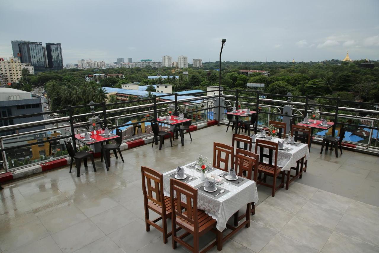 H Plus Hotel Yangon Exterior foto